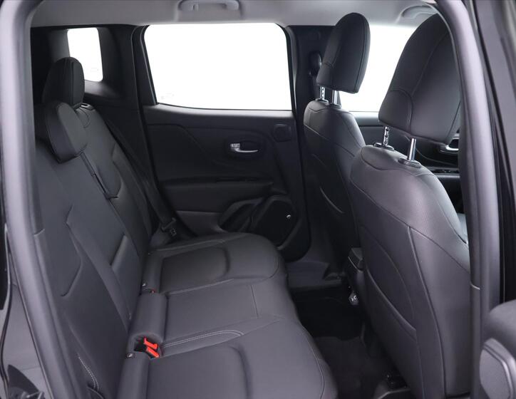 Jeep Renegade 12