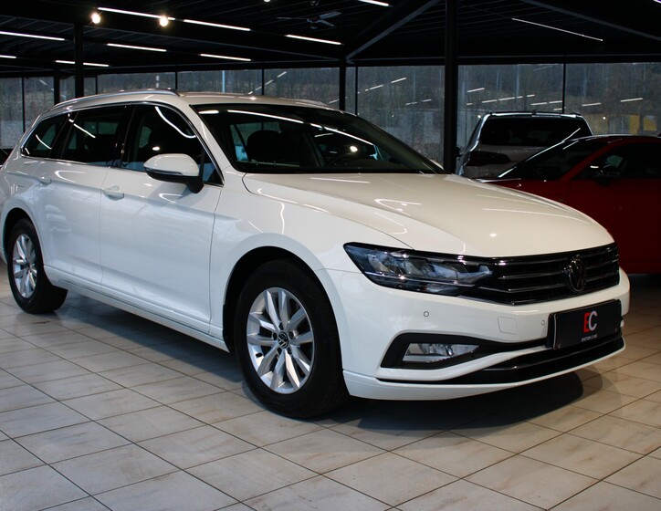 Volkswagen Passat 1