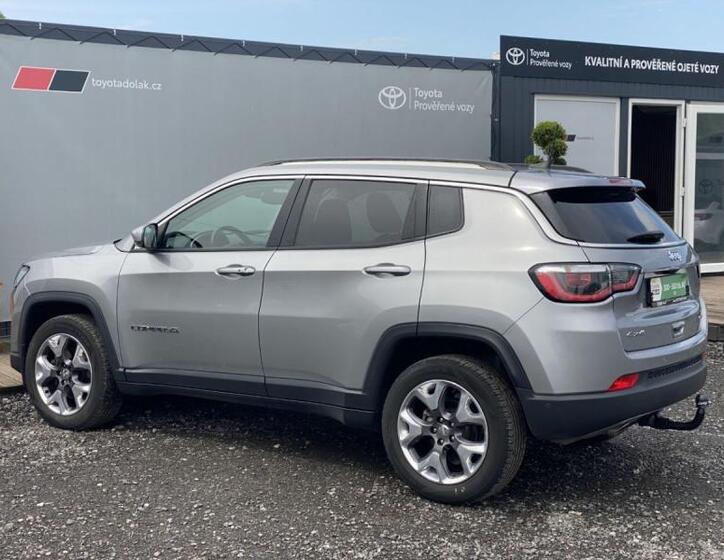 Jeep Compass 4