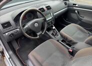 Volkswagen Golf 12