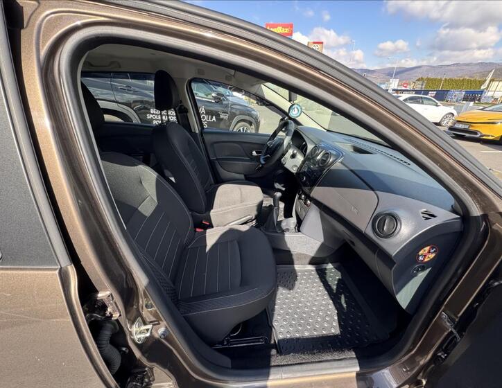 Dacia Sandero 10