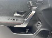 Mercedes-Benz CLA 9