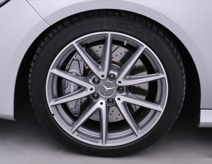 Mercedes-Benz CLA 40
