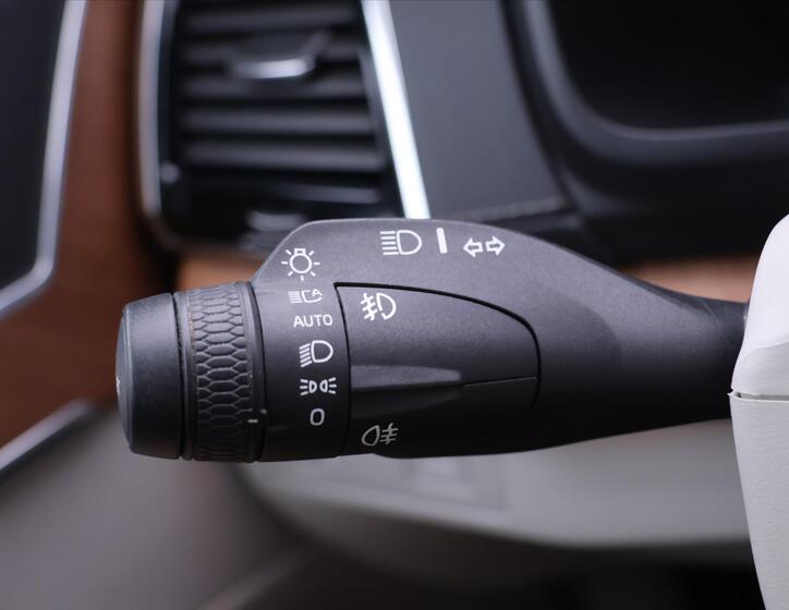 Volvo XC90 24