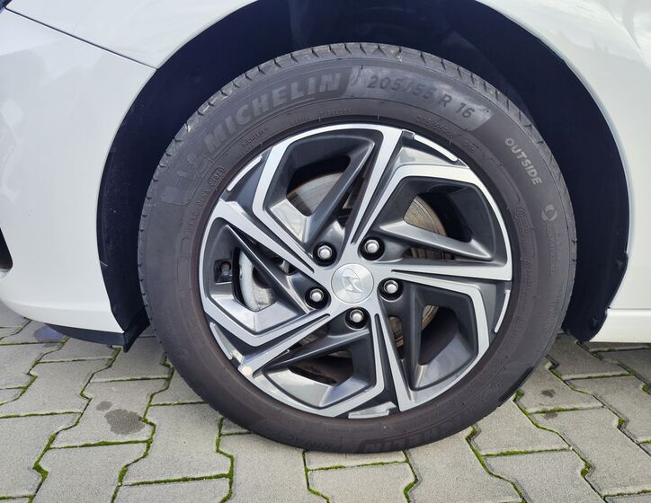 Hyundai i30 33