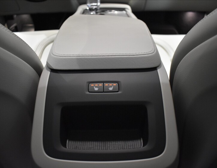 Volvo XC90 17