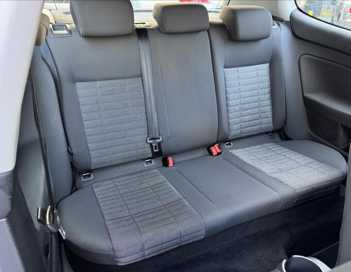 Volkswagen Golf 29