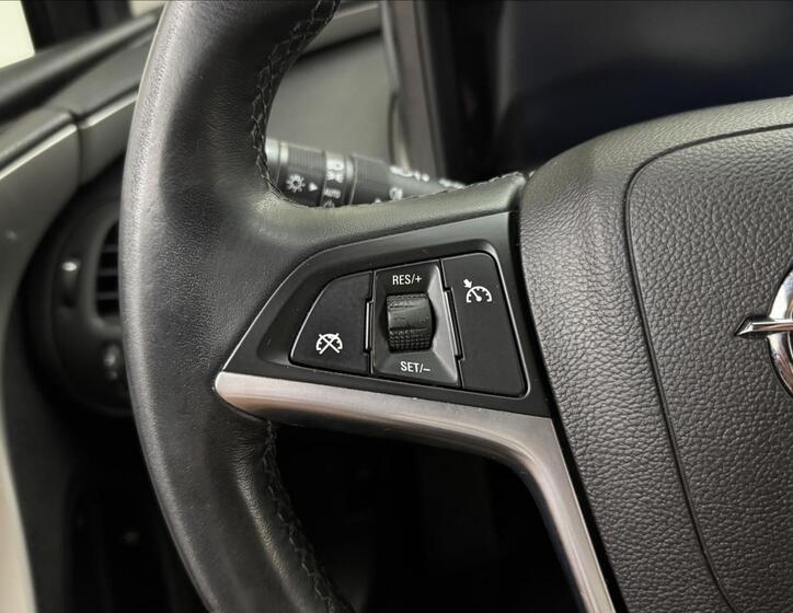 Opel Ampera 10