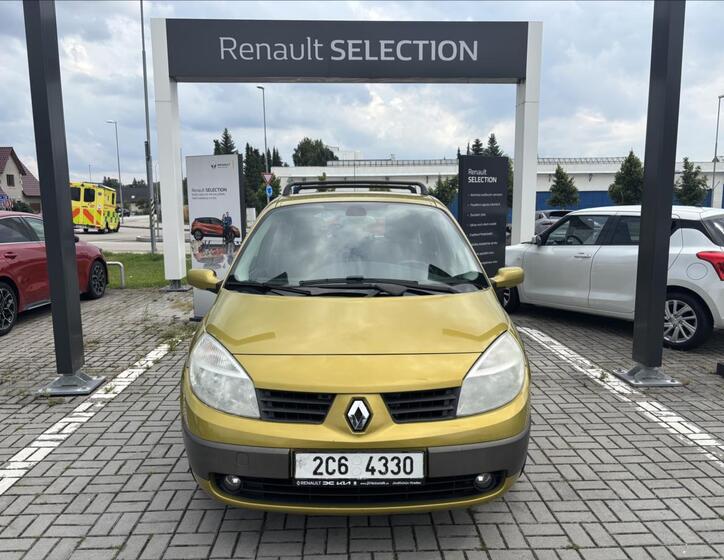 Renault Grand Scénic 9