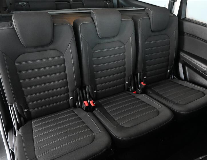 Ford Galaxy 28