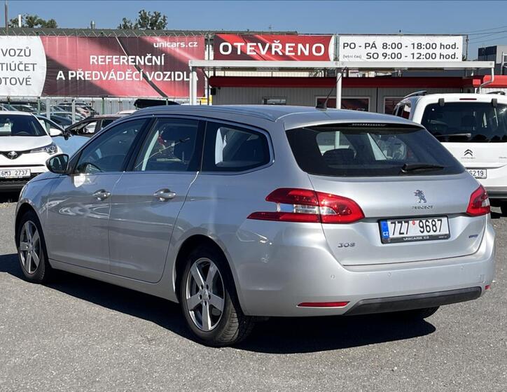 Peugeot 308 7