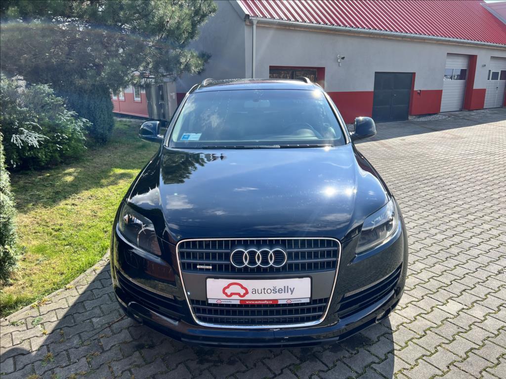 Audi Q7 2