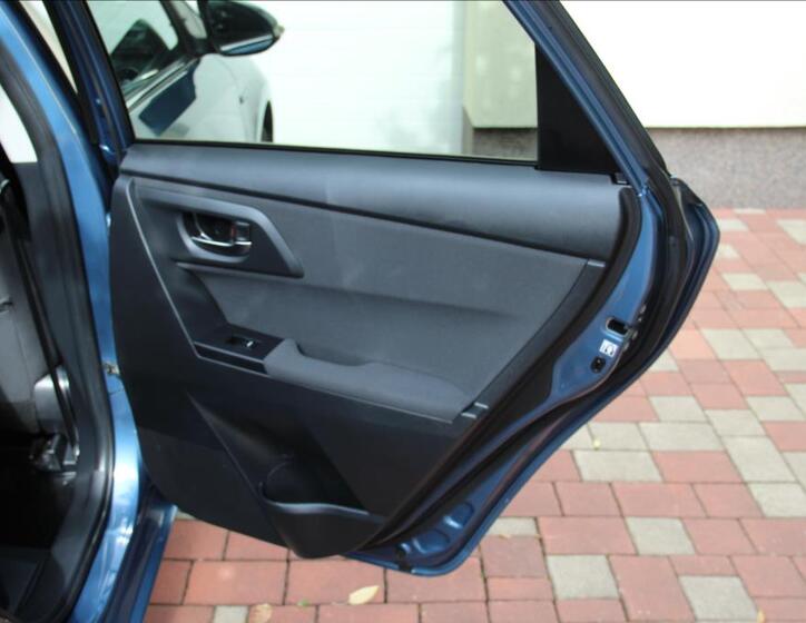Toyota Auris 21