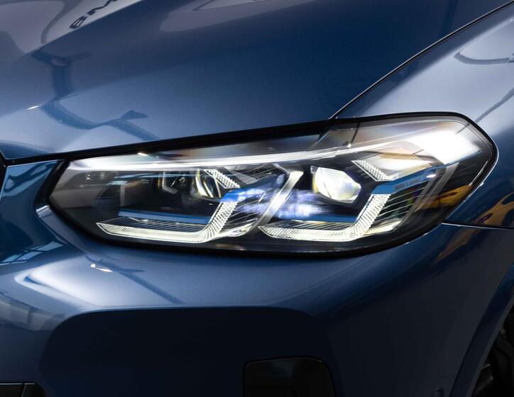 BMW X3 7