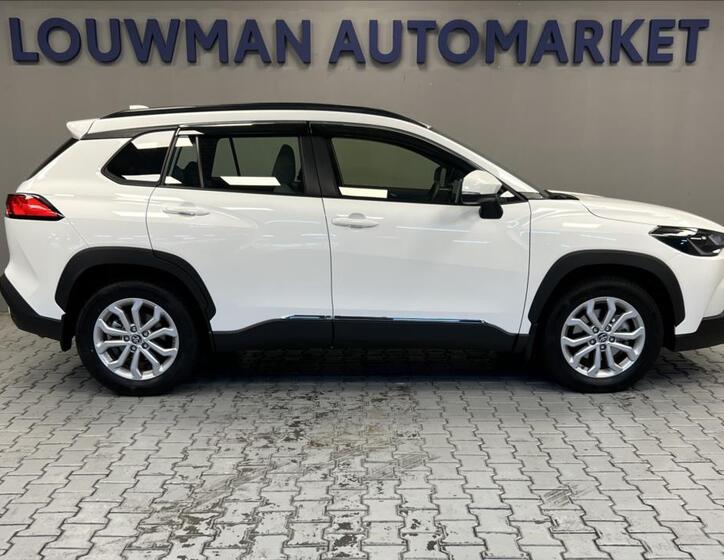 Toyota Corolla Cross 3