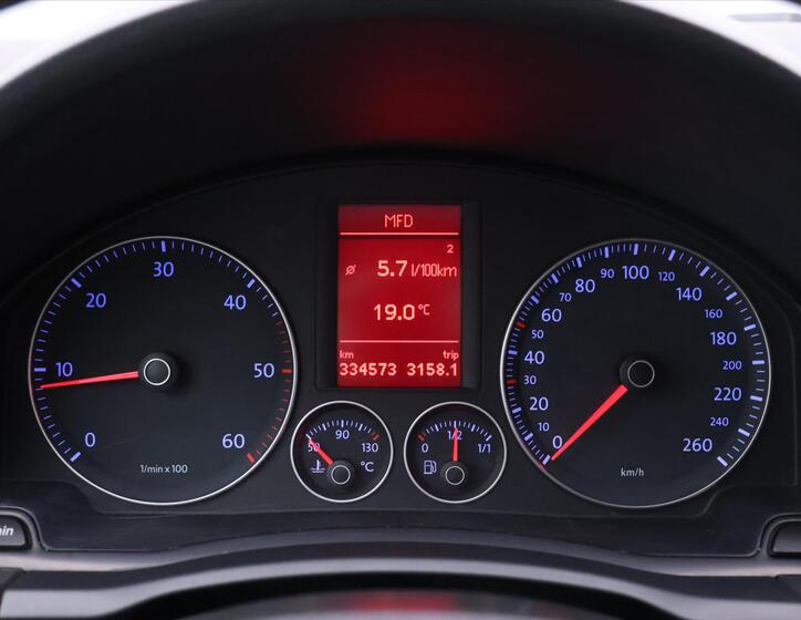 Volkswagen Golf 16