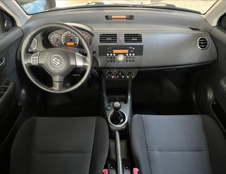 Suzuki Swift 15