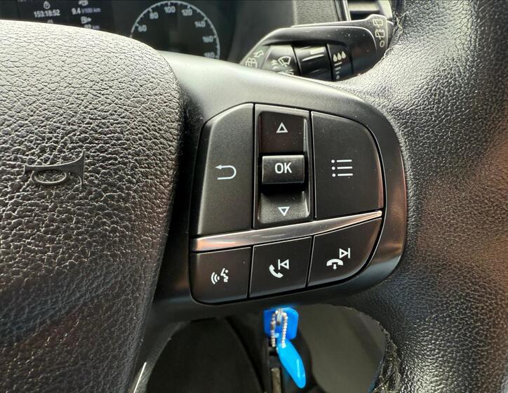 Ford Tourneo Custom 22