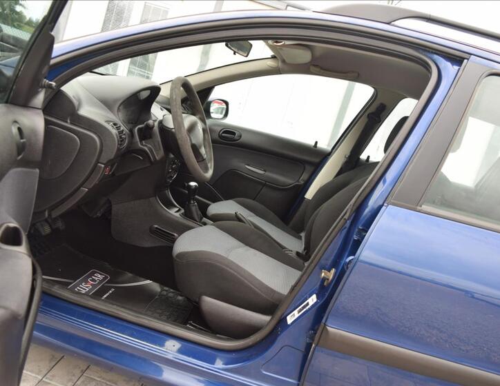 Peugeot 206 15