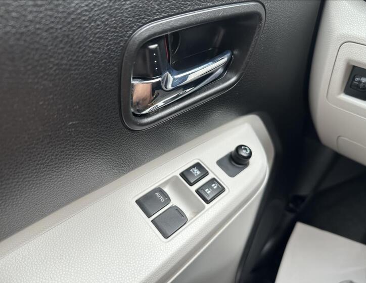 Suzuki Ignis 17