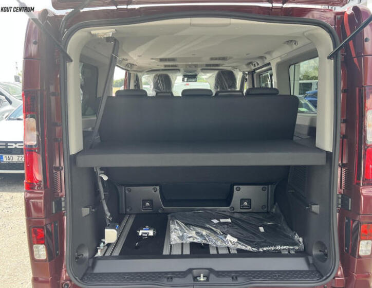 Renault Trafic 5