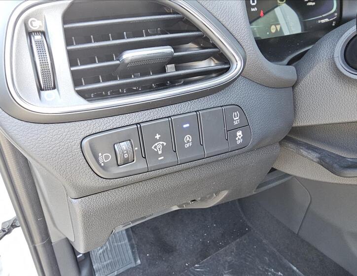 Hyundai i30 15