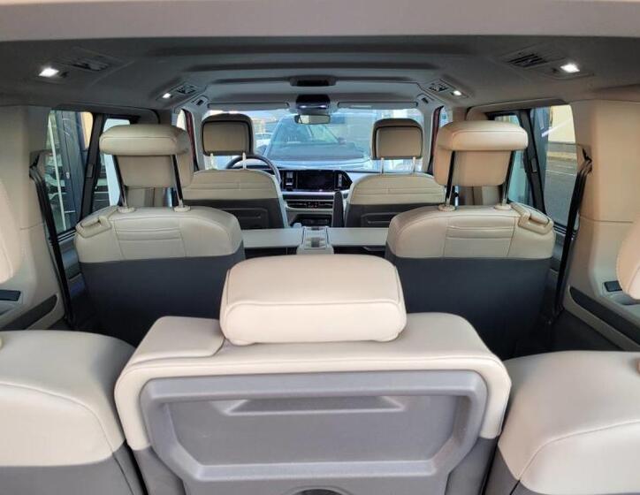 Volkswagen Multivan 39