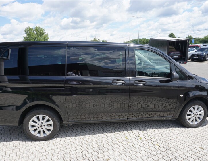 Mercedes-Benz Vito 8