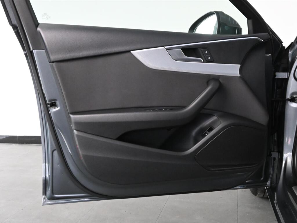Audi A4 26