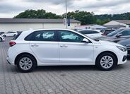 Hyundai i30 4