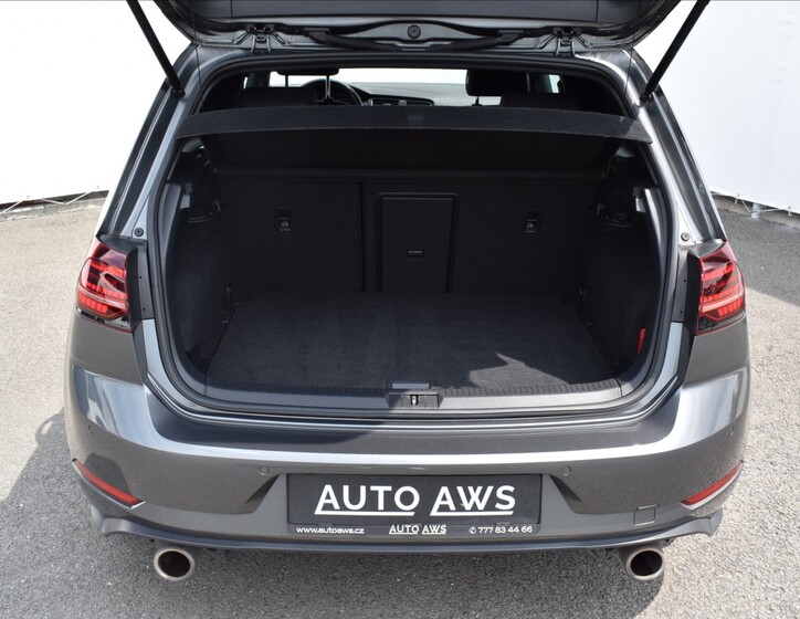Volkswagen Golf 12