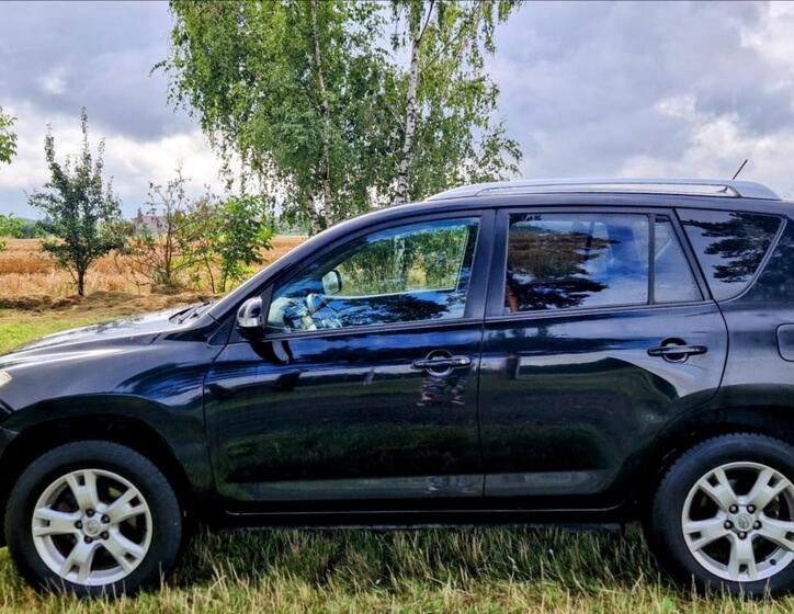 Toyota RAV4 9
