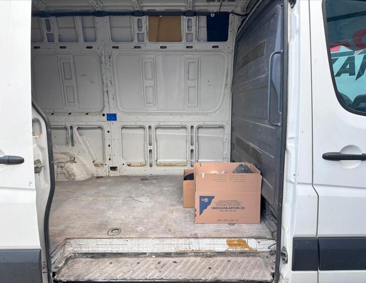 Volkswagen Crafter 13
