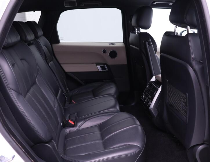 Land Rover Range Rover Sport 16