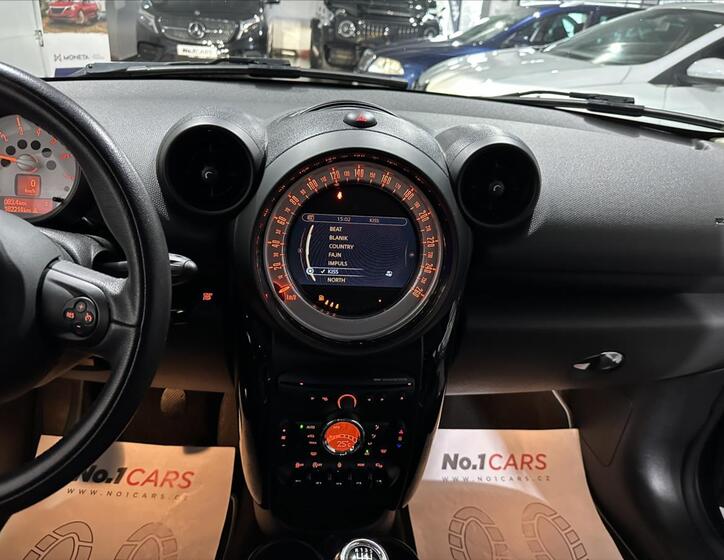 Mini Countryman 17