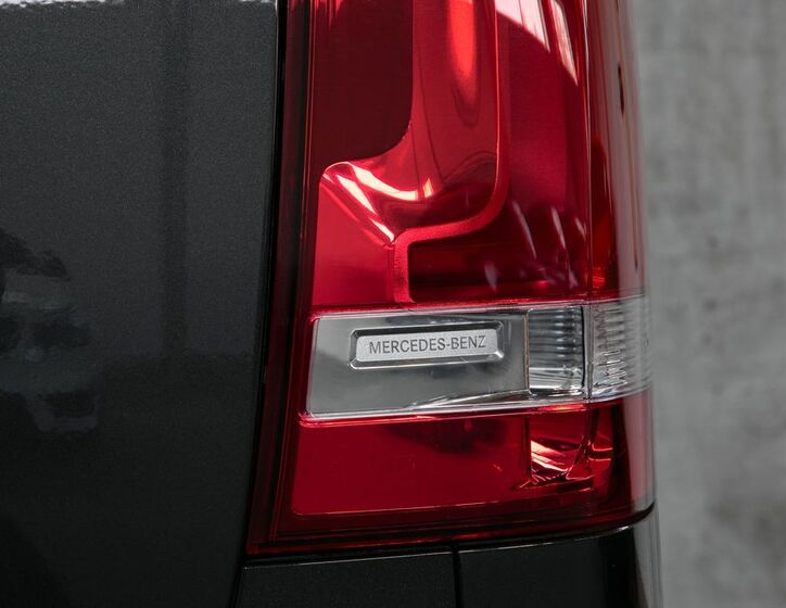 Mercedes-Benz Vito 8