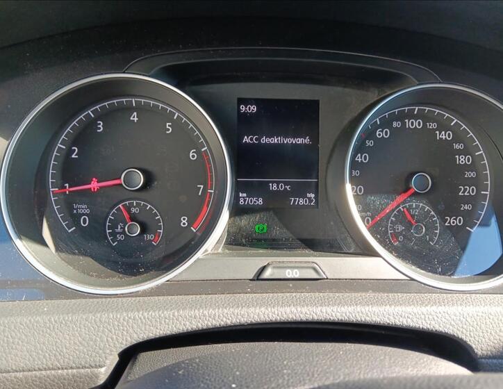 Volkswagen Golf 10