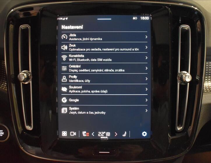 Volvo XC40 21