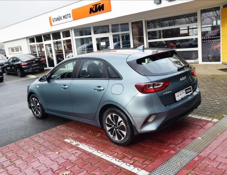 KIA Ceed 11