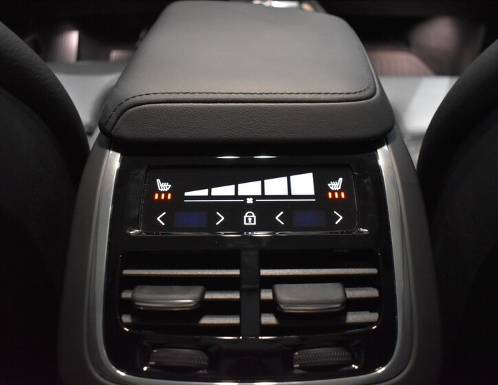 Volvo XC60 16