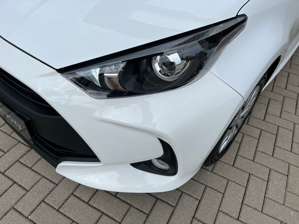 Toyota Yaris 10