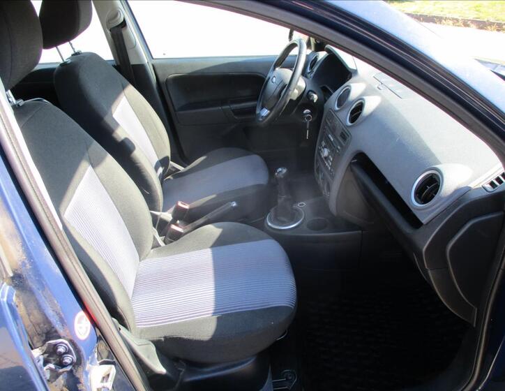 Ford Fusion 13