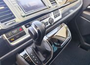 Volkswagen Multivan 28