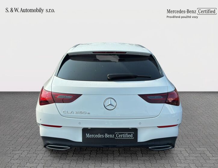 Mercedes-Benz CLA 7