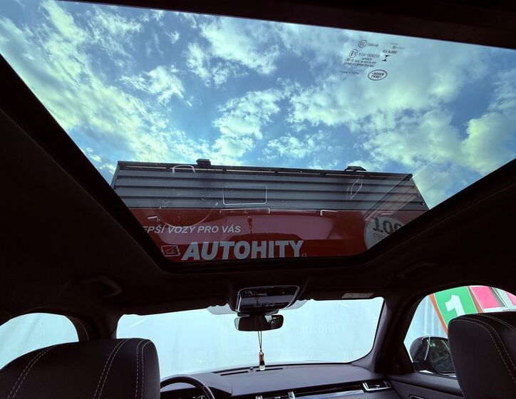 Land Rover Range Rover Velar 21
