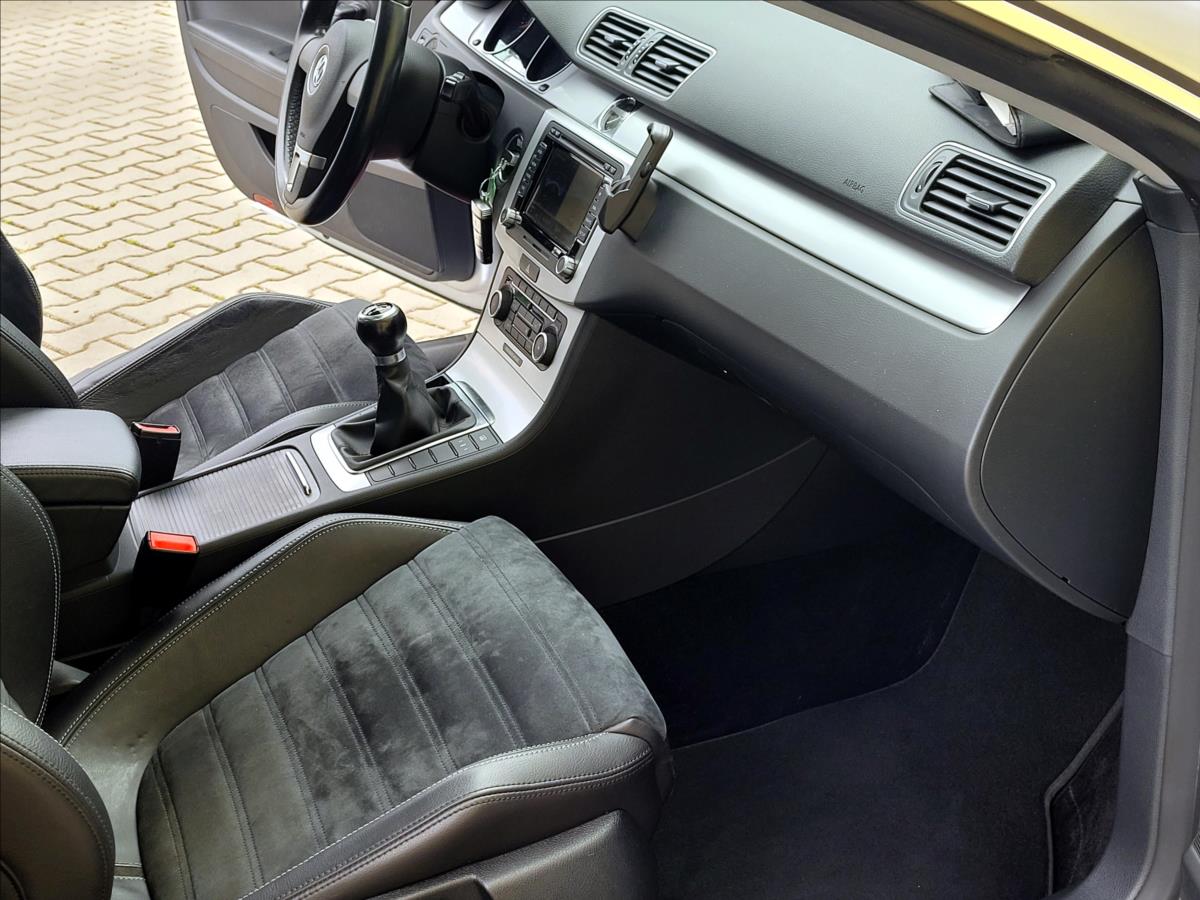 Volkswagen Passat CC