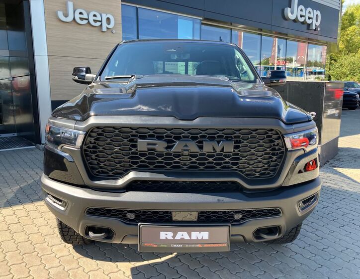 Dodge RAM 9
