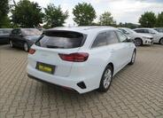 KIA Ceed 8