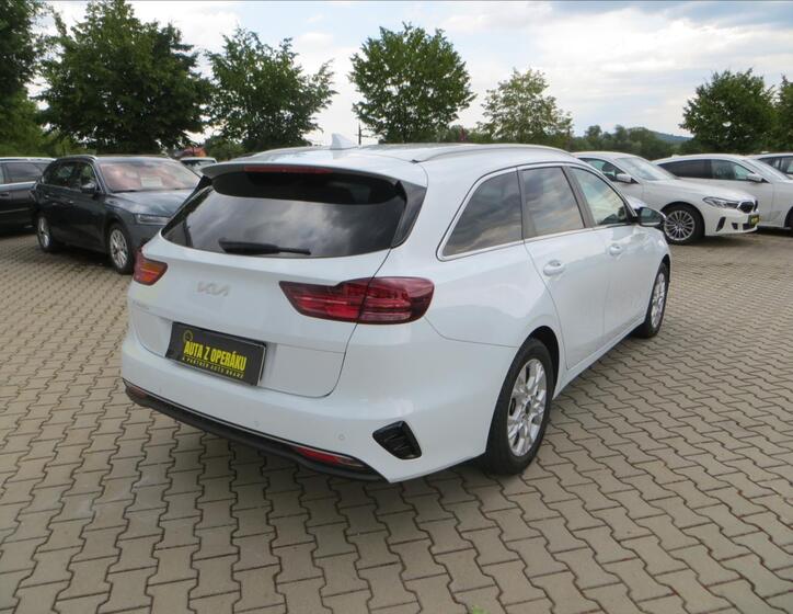 KIA Ceed 8