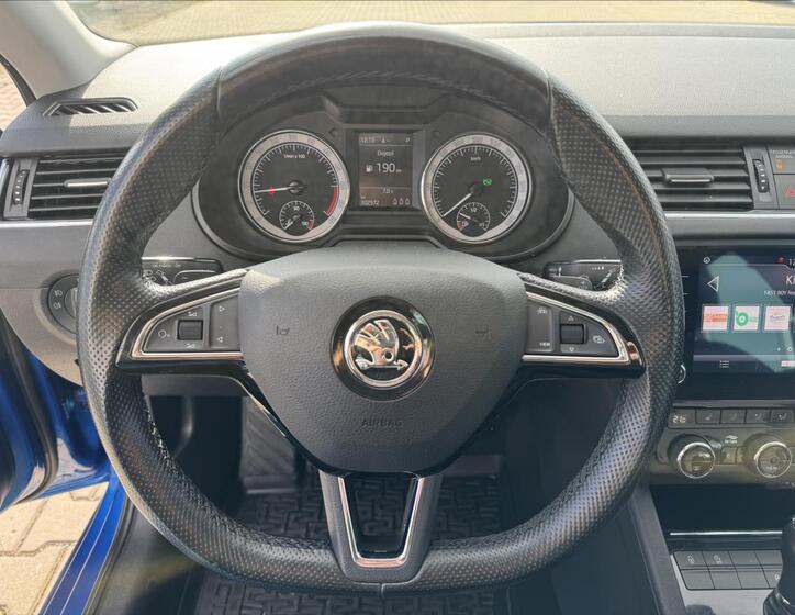 Škoda Octavia 10